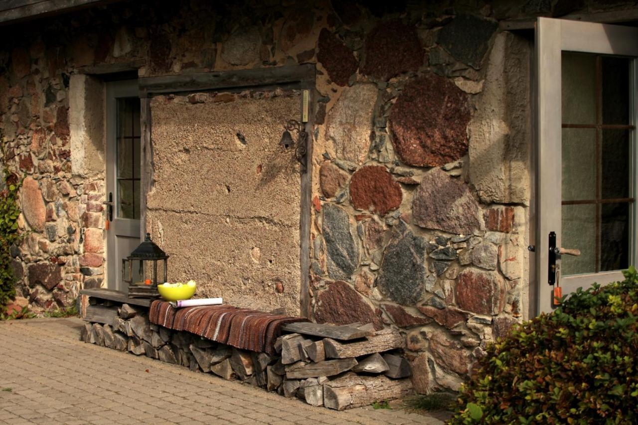 Ferienwohnung Kerpji Ulmale Exterior foto